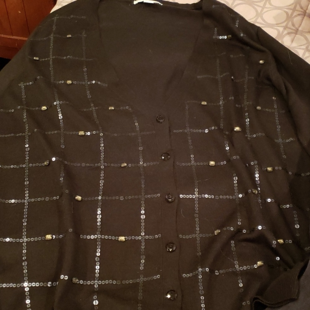 NWOT Ladies sweater set
